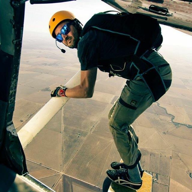 SkydiveADL's tweet photo. Are you brave enough to stand on the outside of a plane? You can try this when you learn to skydive.
Book now https://t.co/nzgskcV05R
(08) 88261 4161
#getintoskydiving #adelaideskydiving #adelaidetandemskydiving #coastalskydive #CRW #extremesportssa #… https://t.co/lJj3waoIbw https://t.co/MaUepgyPsX