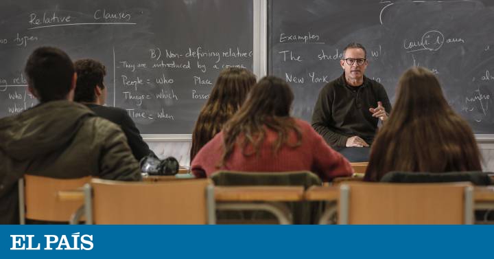 unitop_cat's tweet photo. Los profesores de francés de Secundaria denuncian el “ninguneo” de la Generalitat https://t.co/AOOeDIe9JN https://t.co/A5HGyW6A7O