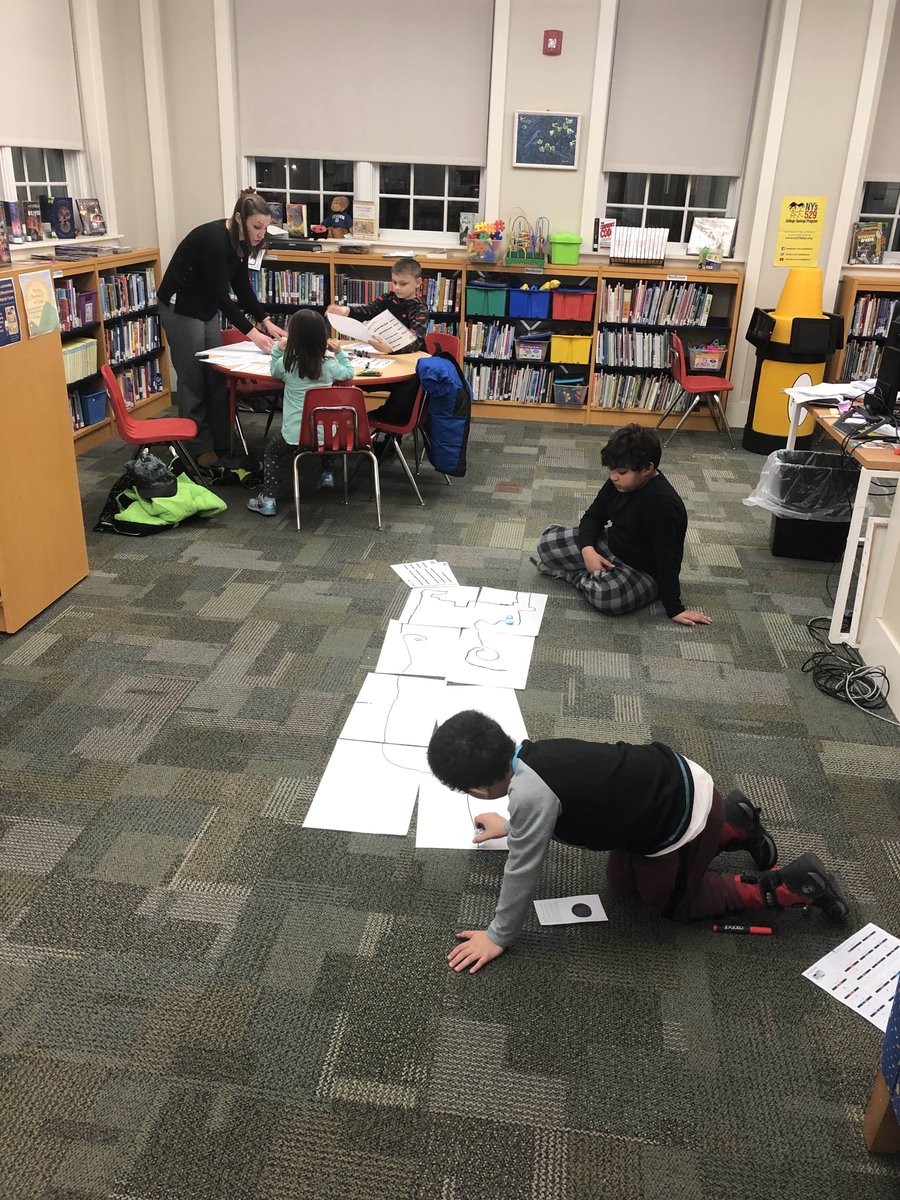 WTVLTPubLibrary's tweet image. Coding fun with the Ozobots tonight! #techliteracy #weloveourlibrary
