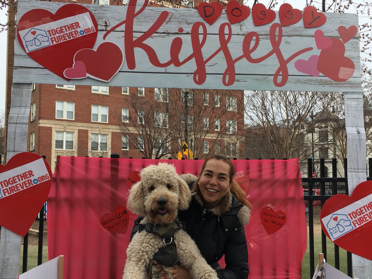 2gether_furever's tweet photo. A perfect day for smooches!💋🐾 Thanks to everyone for stopping by and supporting us as we get started. ❤️ - more photos on our FB page. 
#smoochyourpooch #togetherfureverdc #doggykissingbooth #nationalloveyourpetday #keepingpetsandpeopletogether #dogsofdc #dcdogs #dcevents https://t.co/27skX4RBYW