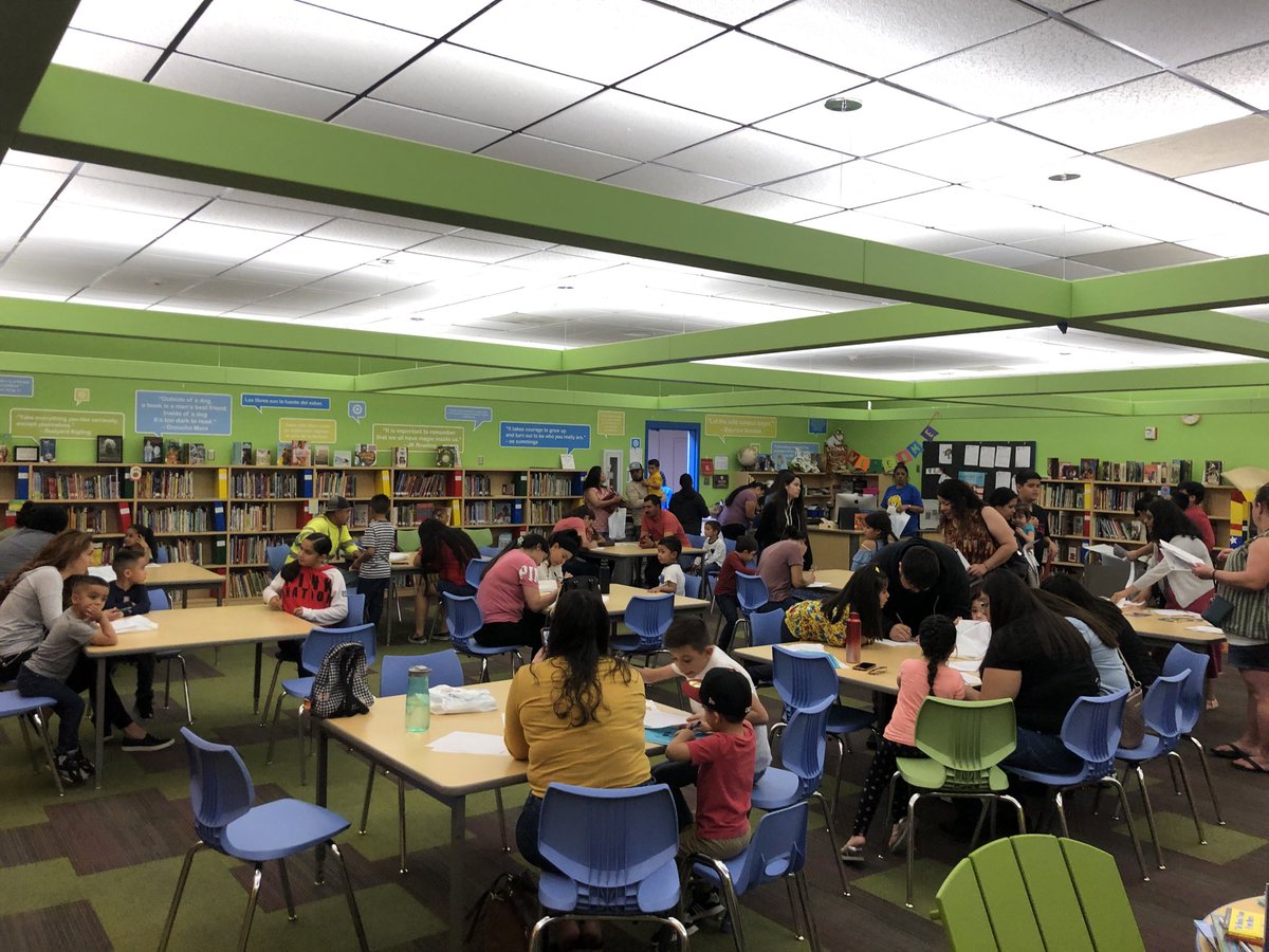 Crisram83's tweet photo. Meeting Peralta’s incoming Kindergarten scholars is the best part of the day! https://t.co/MeNFUCWmqV