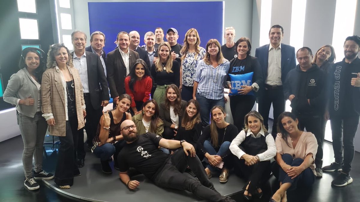 Espinosa_DP's tweet photo. Tenemos el gusto de contar con personas súper profesionales detrás de cada proyecto.
#IBMChangeExperience fue exitoso por ellos. Inmensa gratitud https://t.co/mOW8N3i4Gy