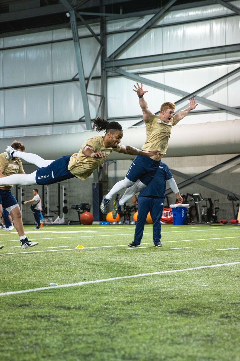 Now I’m the highest in the room 👀 @Juanyehthomas1