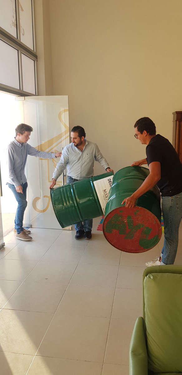 Hace unas semanas visitamos Hogar de Ángeles en su nueva sede de Caucel.

Esta tarde, nuevamente fuimos recibidos por Maru Laz. Tuvimos la oportunidad de hacerles entrega de unos contenedores de basura reciclados, los cuales esperemos sean de mucha utilidad. #MastersYucatán