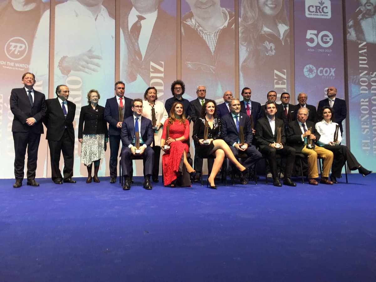 TMGrupoInmo's tweet image. Termina la gala Importantes. Muchas gracias por nuestro premio, dedicado a todo el equipo humano de @TMGrupoInmo. Enhorabuena a todos los premiados.