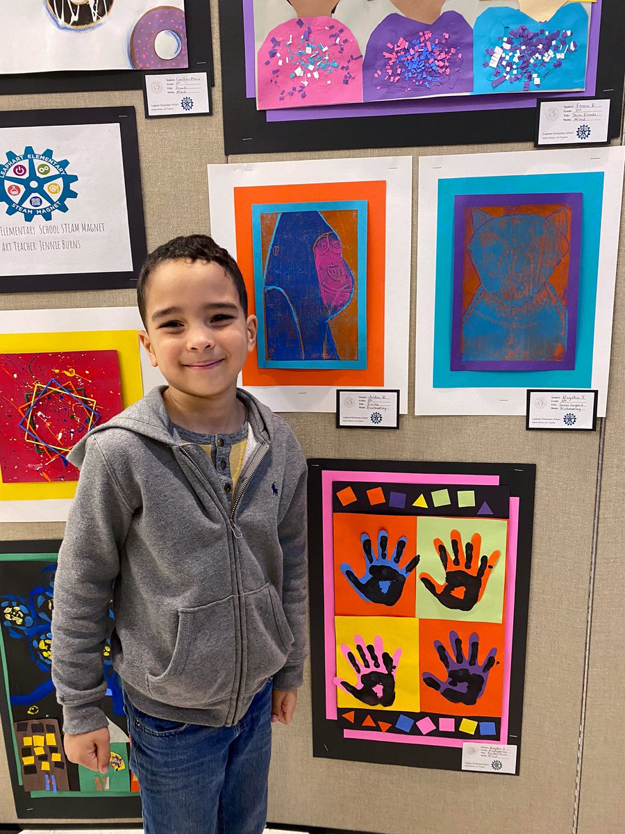 Loved seeing these incredibly talented <a href="/LeaphartElem/">Leaphart Elementary</a> artist <a href="/IrmoHigh/">Irmo High School International School for the Arts</a> tonight for our Art is Elementary district art show!! #pridein5 #thisisleaphart #soproudofmykiddos #artiselementary