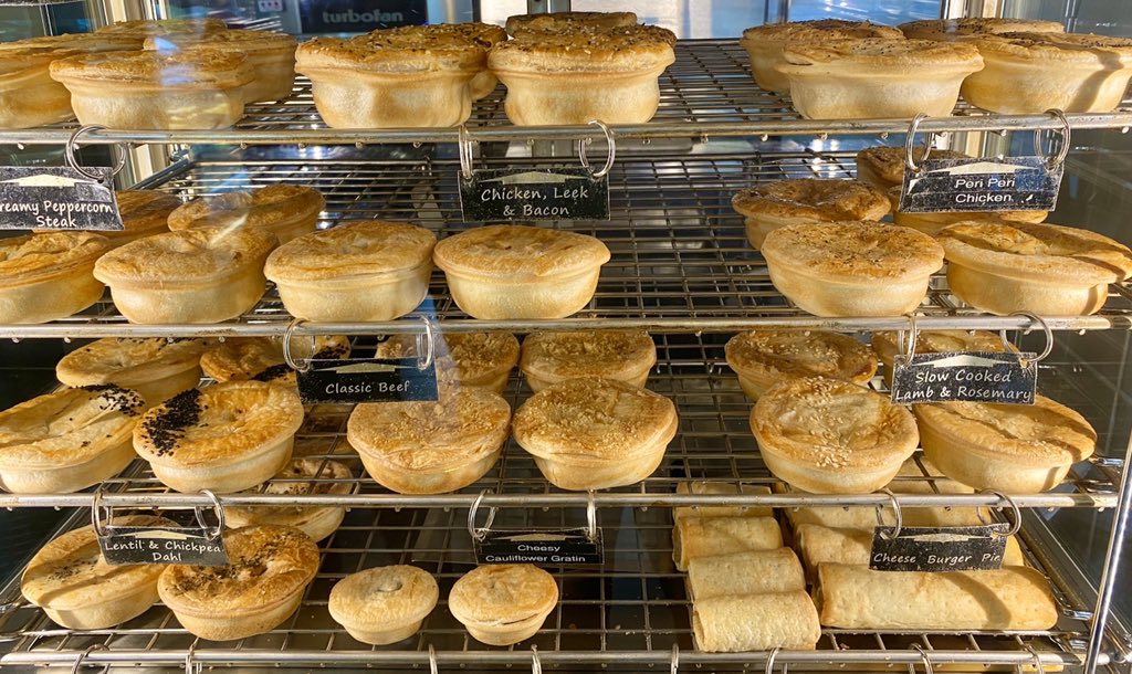 DavidMcG1's tweet photo. On a day trip to Kangaroo Valley with @AATKings and #emptyesky I just had to try the #cheeseburgerpie and it was great, like a cheeseburger with pastry not bun - and big chunks of beef. @NSWtourism https://t.co/Ta07jSBXgs