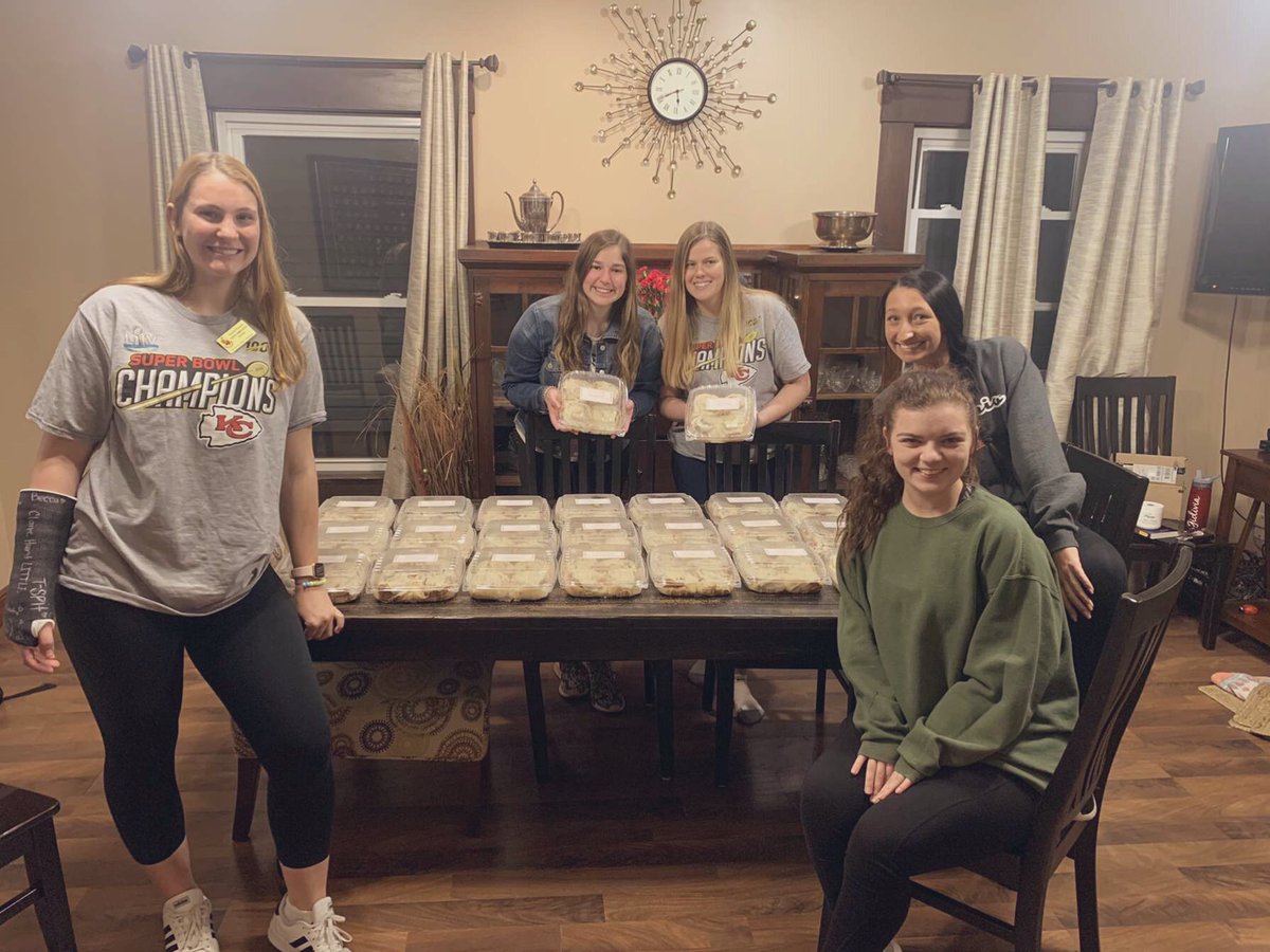 PittStateLCA's tweet image. 100 years on campus calls for a SWEET reward! Congratulations and enjoy the cinnamon rolls, ladies! @ASA_EtaEta