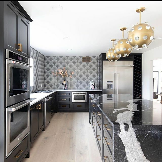 Beautiful bold kitchen designed by @blueberryjonesdesign featuring our Ermanno collection. .
.
.
.
.
#annsacks #austininteriordesign #moodykitchen #darkkitchen #renovation #kitchemrenovation #kitchendesignideas ift.tt/2VfZkuu