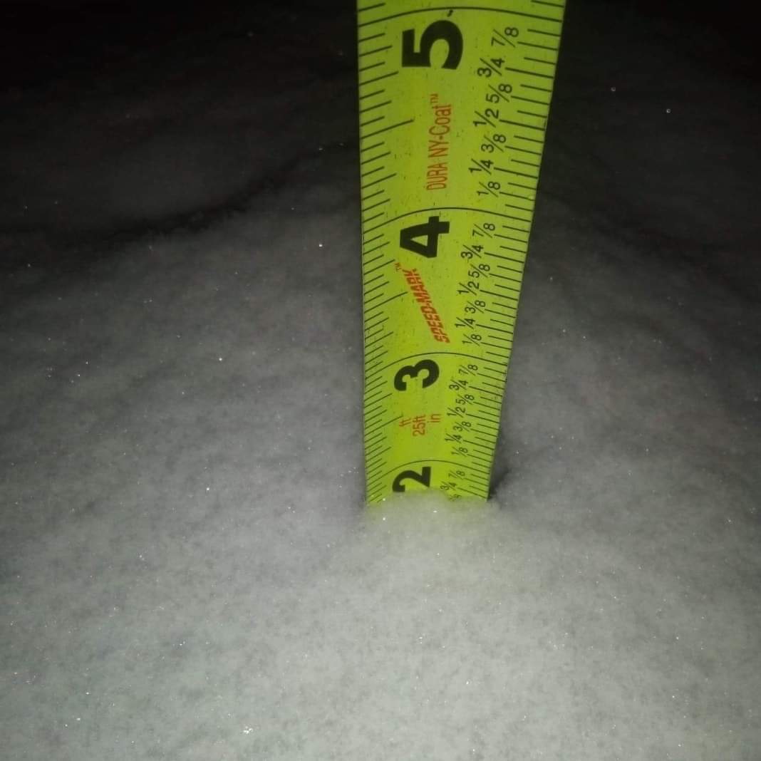 RMPDCOP's tweet photo. @wralweather 
Spring Hope: 2 inches of snow https://t.co/pNyLJGkjOj