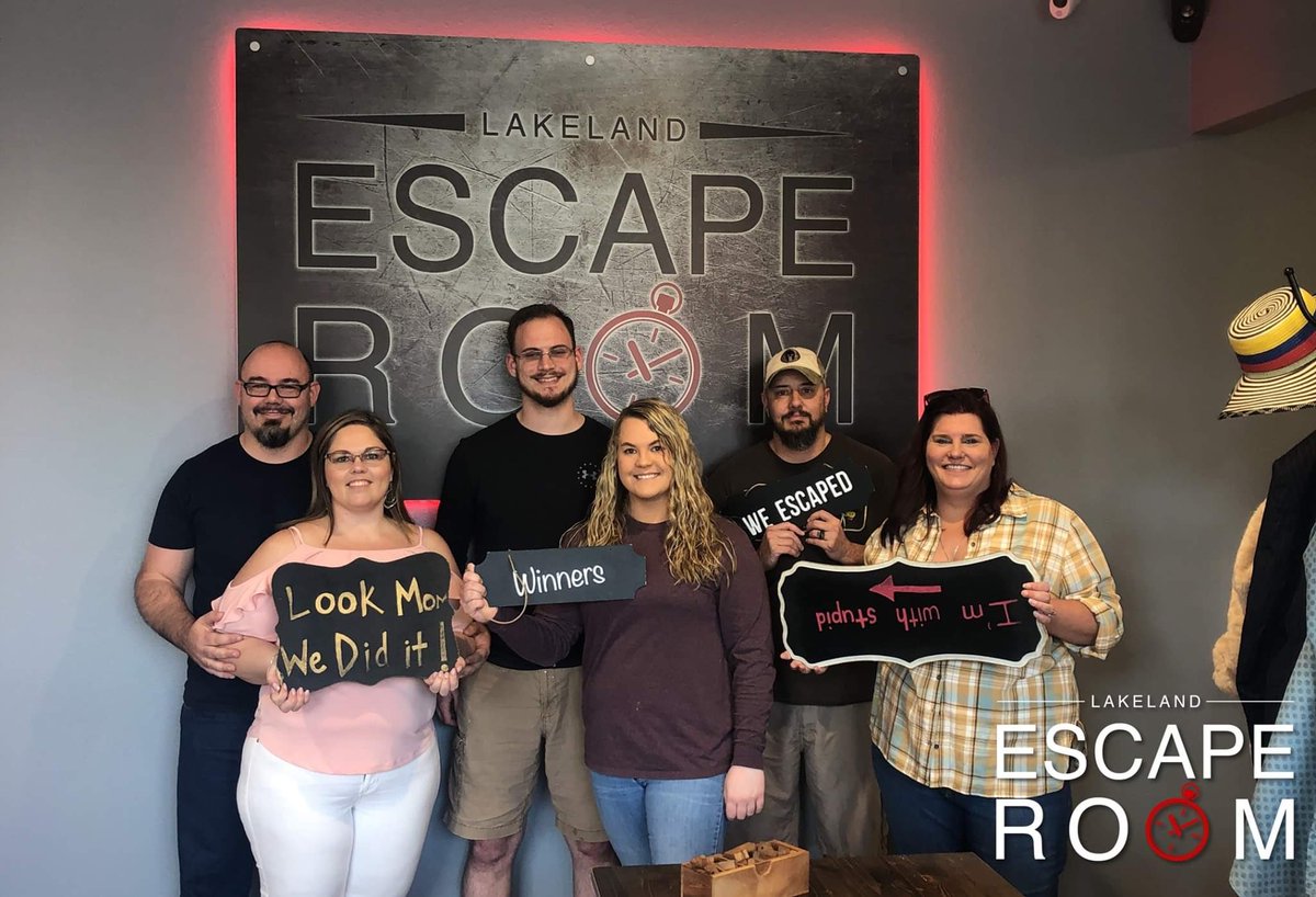 LakelandEscape's tweet photo. Can you make it out? #escaperoom https://t.co/yqGxuK348F