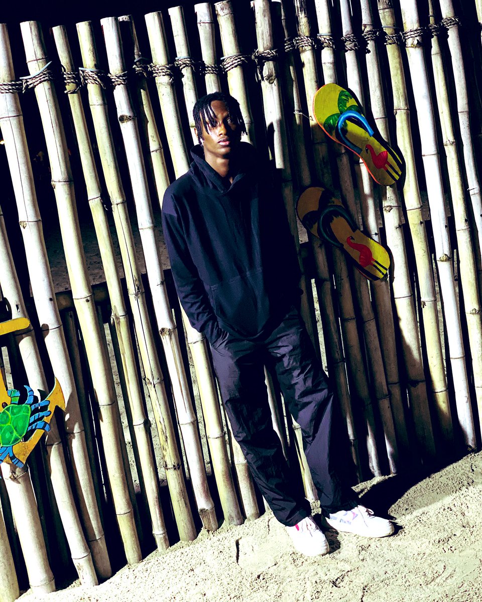 All around me is music and it’s going to be a great year of good music #moriensounds