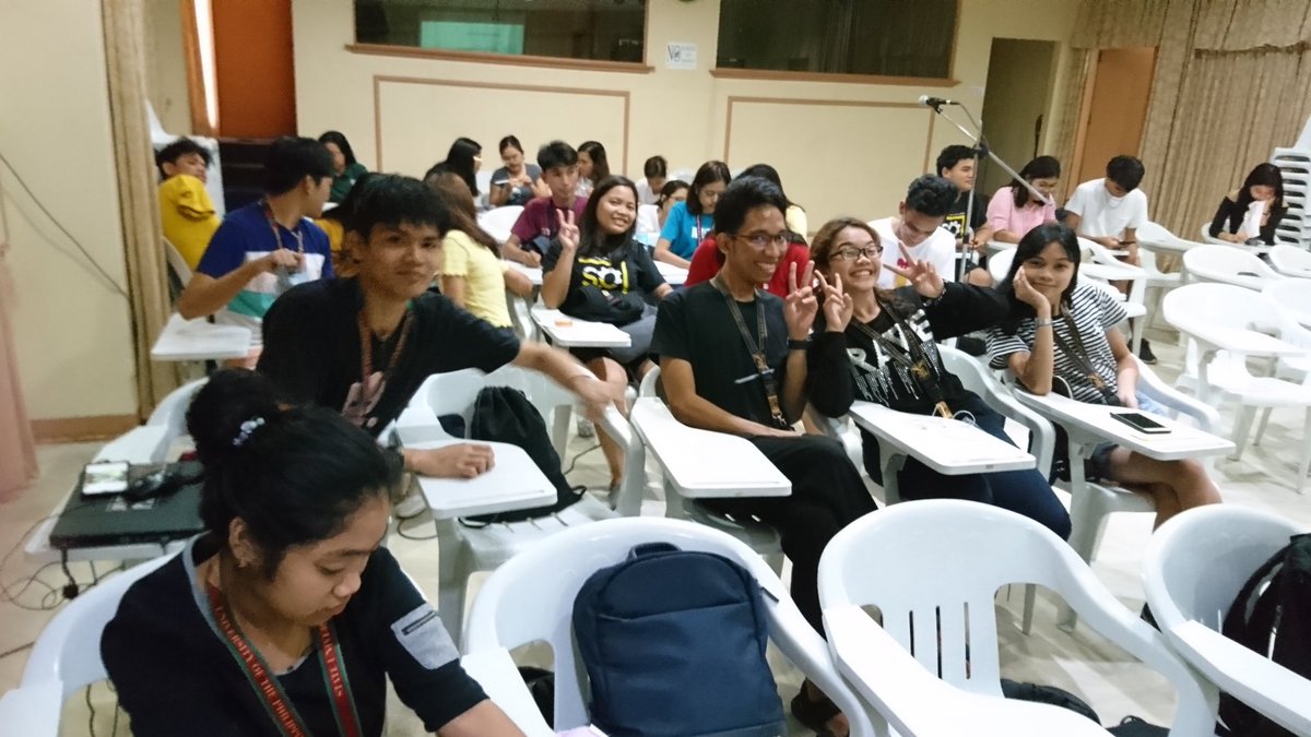TameThisDRejON's tweet photo. Dopamine, norepinephrine, oxytocin, serotonin etc na discussion ni Prof. Sansait sa #Balud Public lecture on Love. https://t.co/89ulm7eD9q