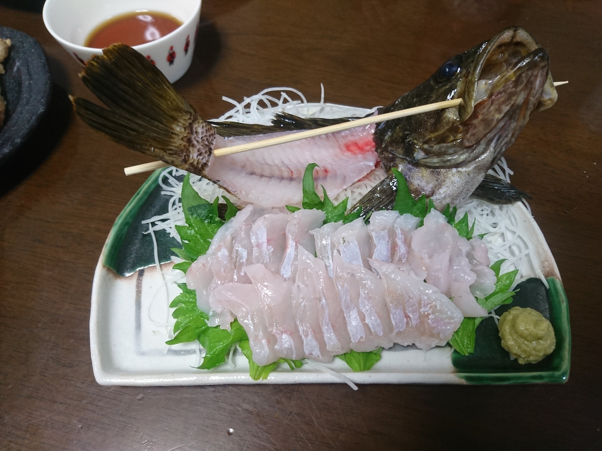 またたびねこ タケノコメバルの活き造りを見様見真似で作ってみた T Co Kzgjmulmdf Twitter
