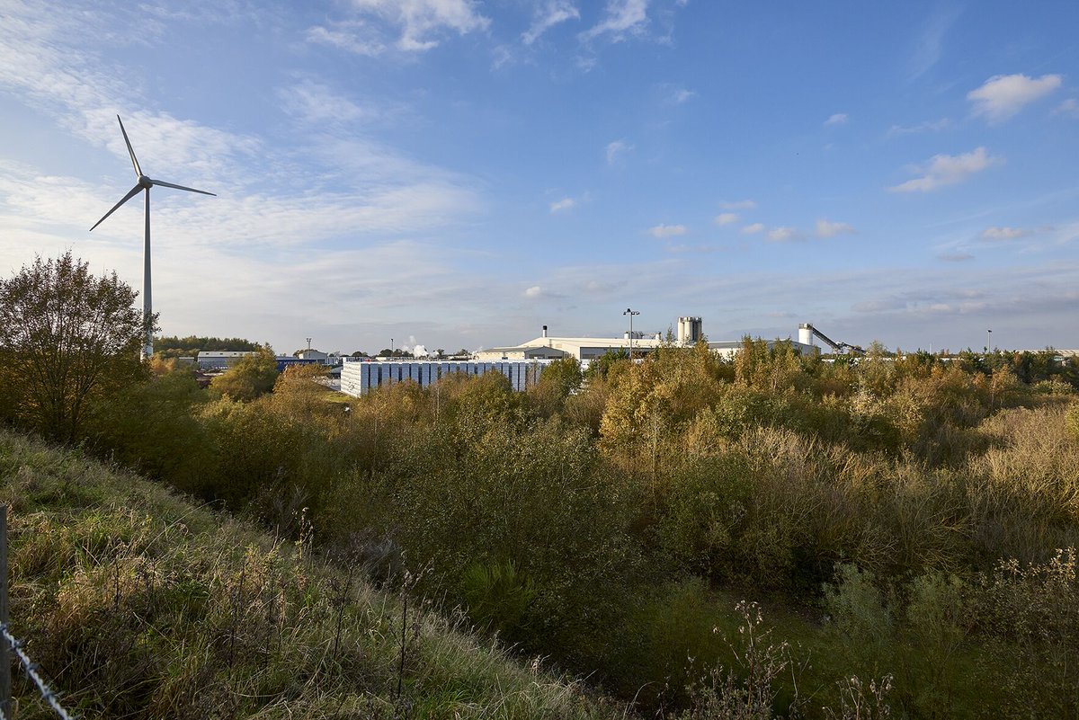 CelconBlocks's tweet photo. A wind turbine, heat reclamation, rainwater harvesting. Small steps to more sustainable manufacturing at our Pollington plant 💚 https://t.co/t40lmVOUXo