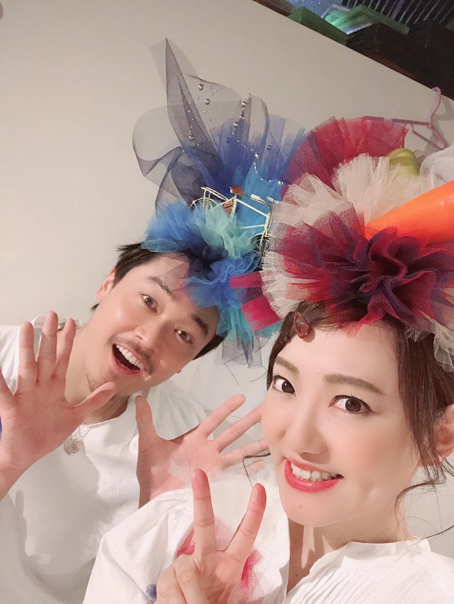 0812asumikana's tweet photo. 美木チーム初日おしまい🎉
客席からルビッチの声がした！たくさんのきらきらのお顔と目が合った！みなさんがいてくださることでこの物語が完成しました。ありがとうございます✨
19時からはわかめぐチーム初日。福圓さんルビッチのキュートさ・いじらしさやべぇぱねぇのでお覚悟を！
#ナイコンプペル https://t.co/QafZqM7Bqi