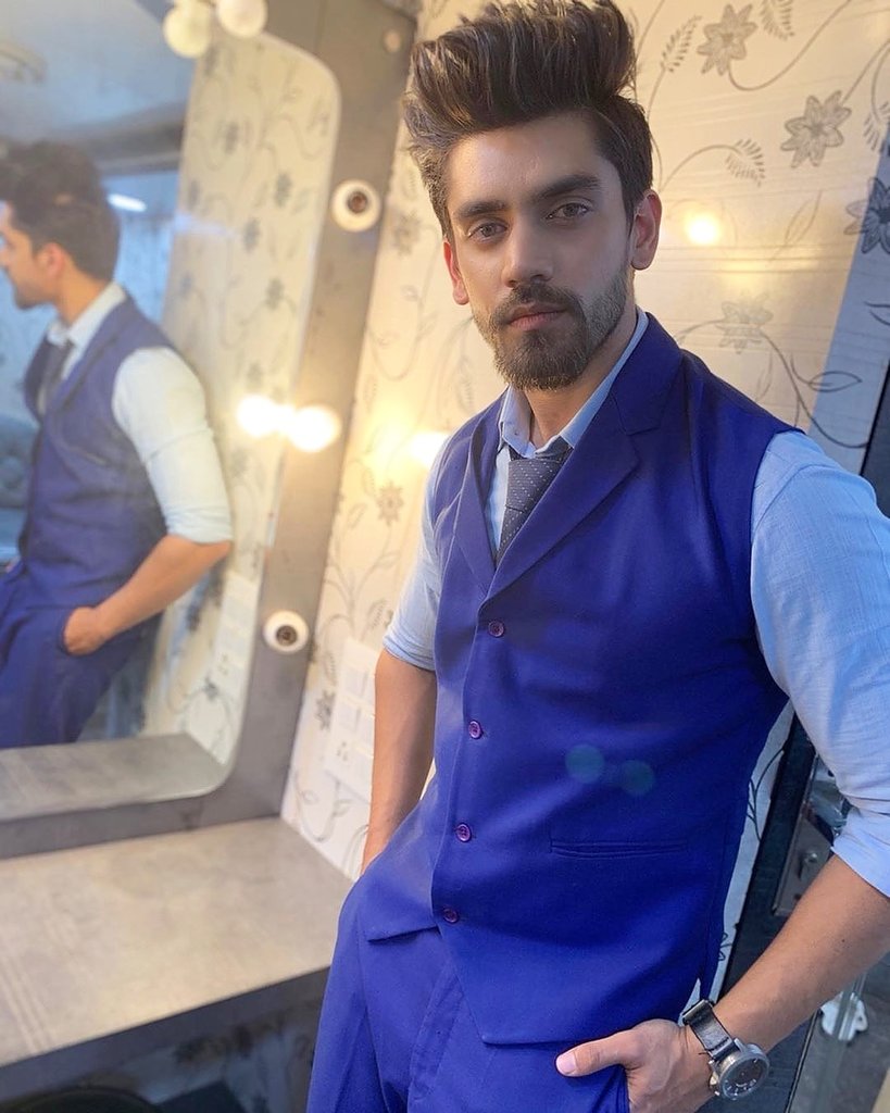 avinash_fp's tweet photo. Handsome in blue💥👌 @Avinash_galaxy https://t.co/HUG7LCj7ve