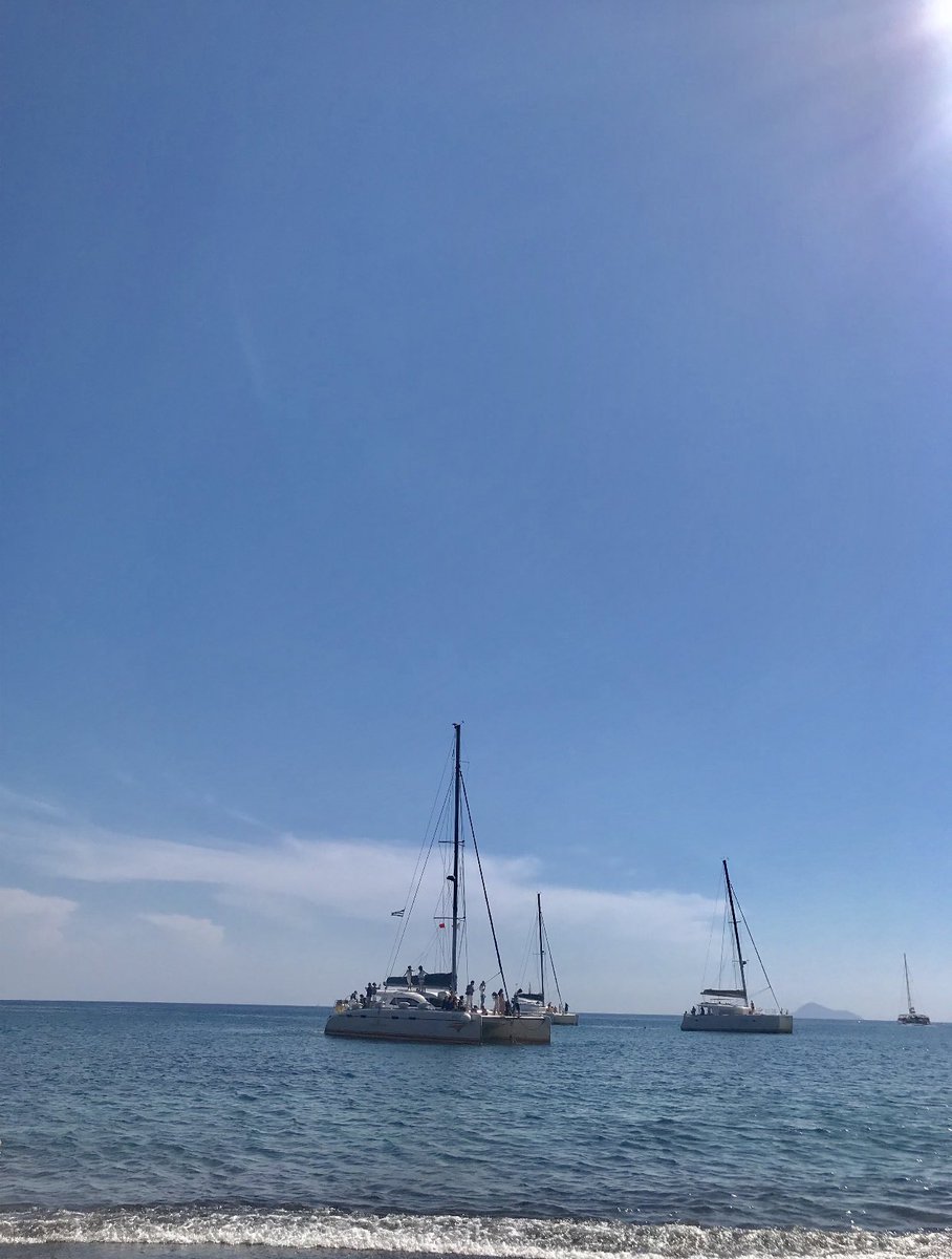 tierce_scheel's tweet photo. Santorini, don’t worry I’ll be back in a month🇬🇷🇬🇷🖤🖤 https://t.co/X7J1eVohM3