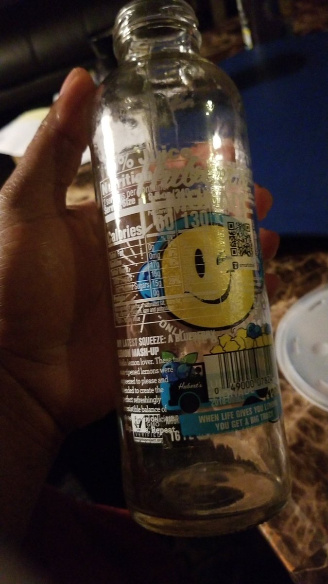 Taylorcarmon's tweet photo. @HubertsLemonade this the best lemonade 🤤🙌🏾 but idk how the label got messed up. And this the only one in this flavor I could find. Send more please 😊 https://t.co/ZM1IDFKv2y https://t.co/qIFpTfJj5T