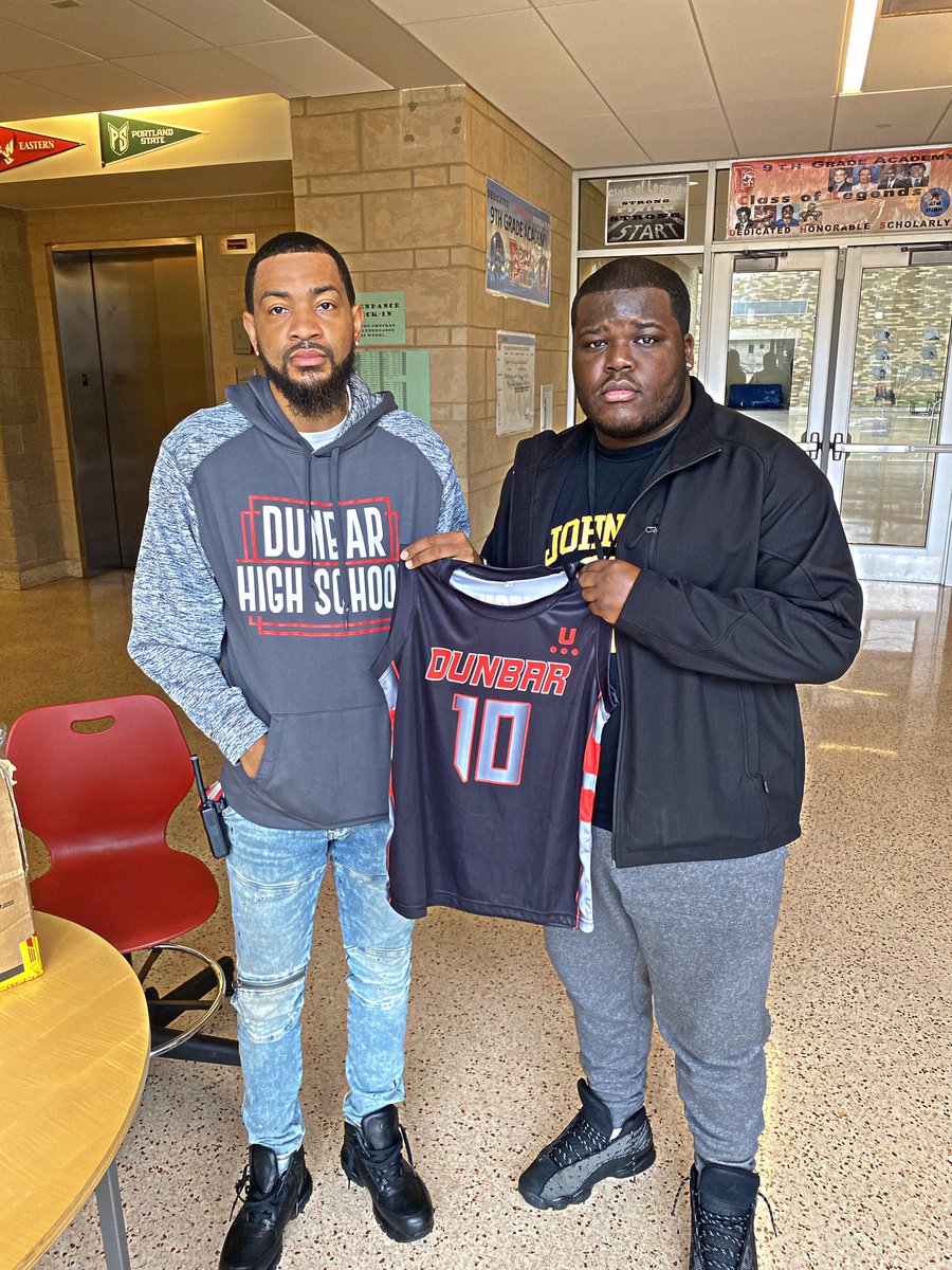 BIG__KP's tweet photo. It is truly my pleasure to say that I was able to help my Alma mater Dunbar🔴⚫️get new uniforms through my Athletic Apparel company @unisonthebrand Good Luck on this season #RollTide 🌊 #DunMob #MoveInUnison https://t.co/iEuCTIklbo