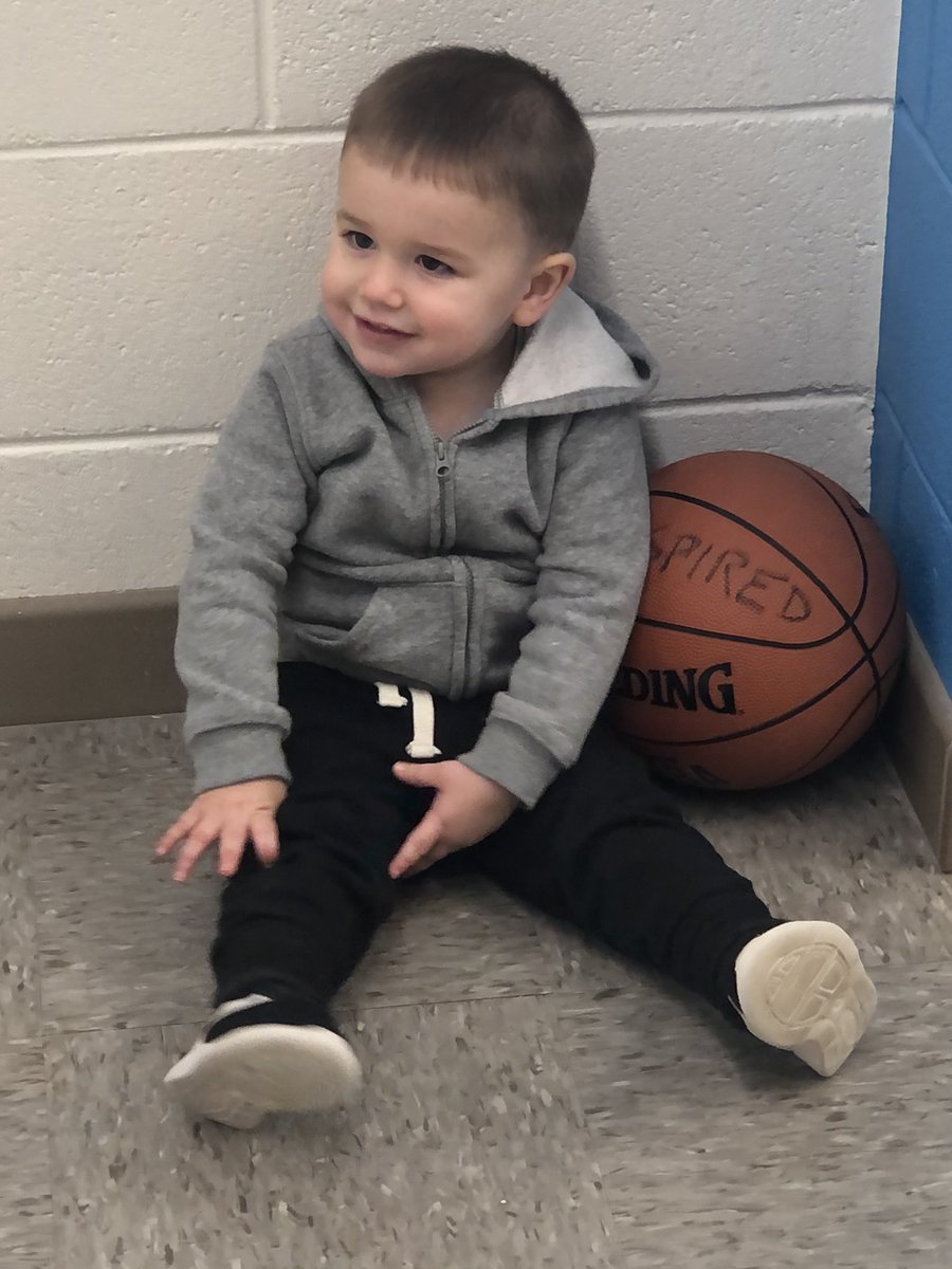 mrs_wasser's tweet photo. We had a great time at the first Snowden Farm Wellness night. Thanks for all who came out!
#snowdenfarm #mrswassersclass #secondgrade #stallionstrong #babystallion #futurestallion https://t.co/4g5lfG4upX