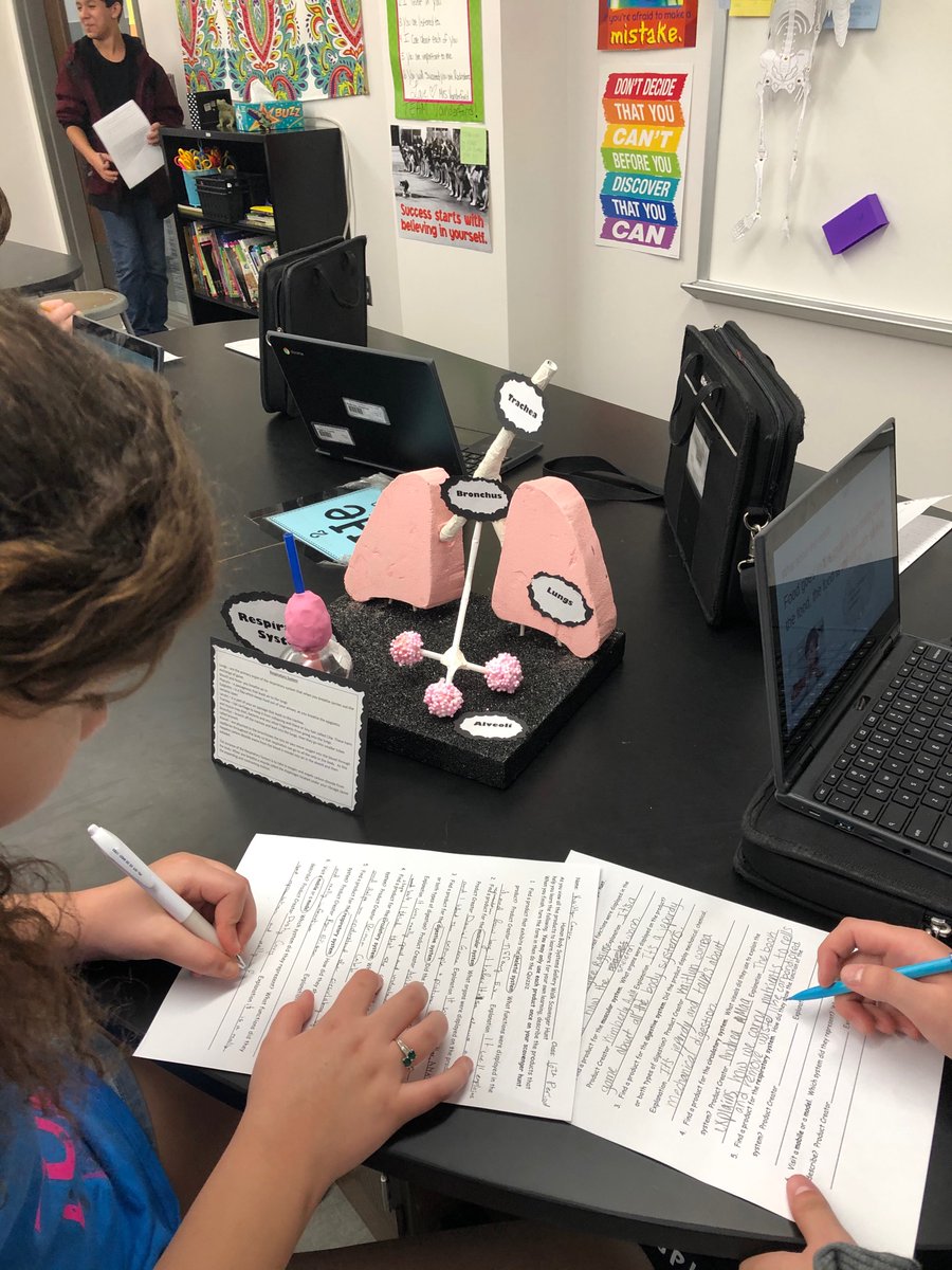 XanthiaVanderf2's tweet image. Aren&apos;t these projects awesome?!?  My students ROCK!!!  Beyond proud!!! @HofiusKISD #Soaringintoscience #Hawks❤️Feedback #Hawksome #proudteacher