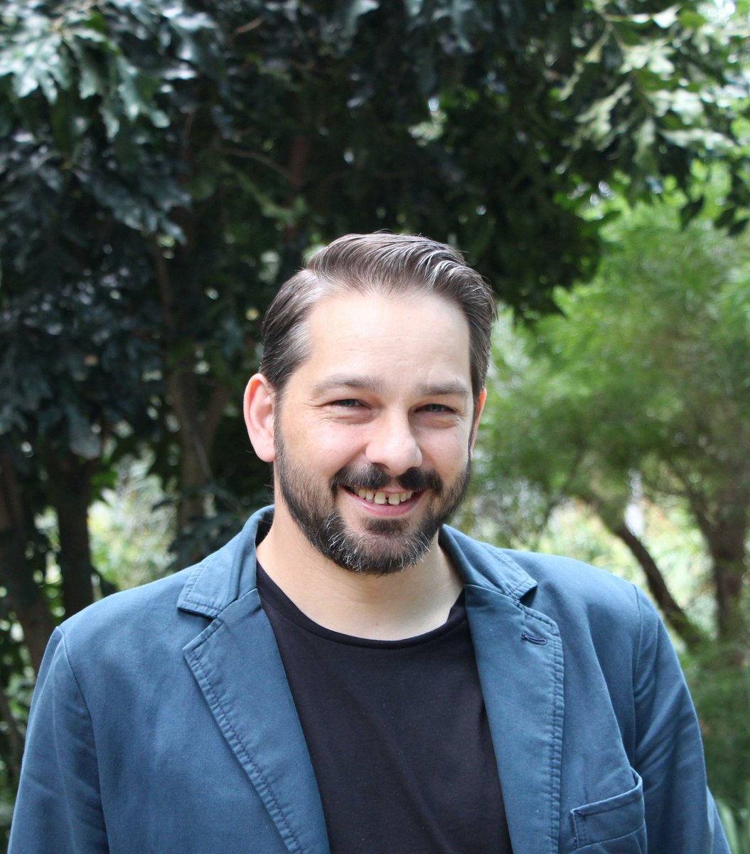 kile_lab's tweet photo. We are so proud of our very own Dr Dominic De Nardo receiving a Senior Postdoctoral Fellowship from @Monash_FMNHS! @domdenardo is a light in the lab, and he keeps everyone going when the science gets tough. He is a true leader, and we and the @MonashBDI are lucky to have him. https://t.co/R2IgFcuK2q