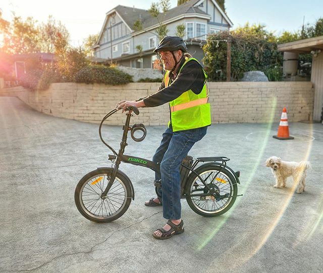 RhetBear's tweet photo. Grandpa got a new set of wheels!  This thing is awesome! 
#stupidthingsidowithmydad 
#electricbike #nakto #naktobikes @nakto_ https://t.co/jwCwiHDFbU https://t.co/GuwIuR3kUS