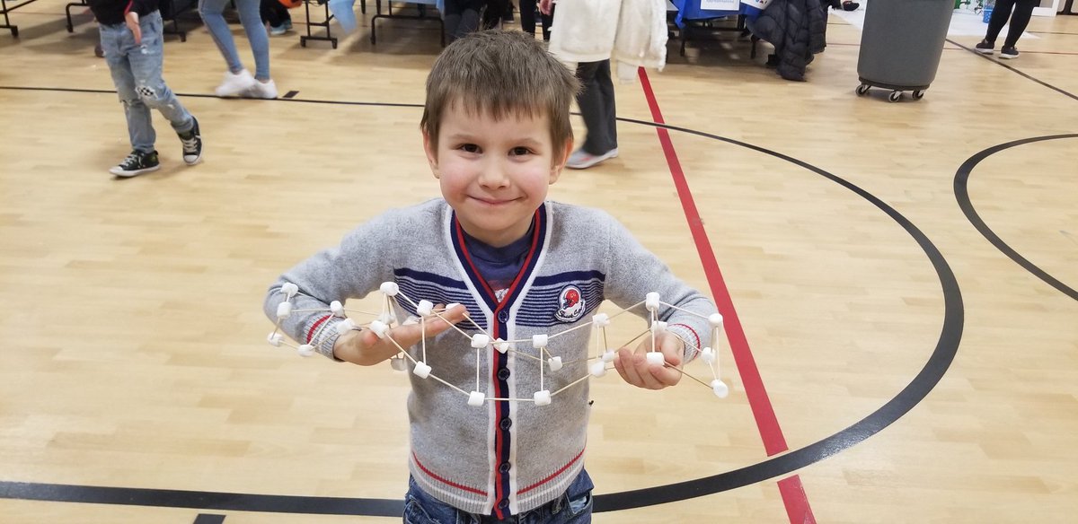 MHoran106's tweet photo. Math night masterpieces! # math is "snow" much fun!😊 Mshoran106@mccordmustangs https://t.co/VE8M6MkcWi
