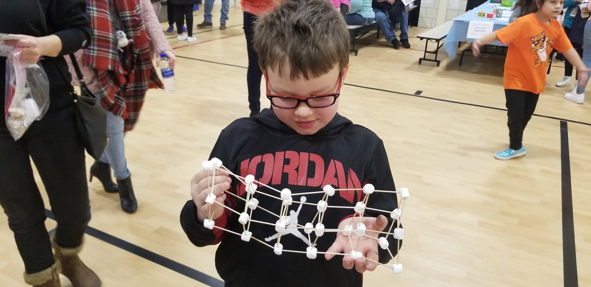 MHoran106's tweet photo. Math night masterpieces! # math is "snow" much fun!😊 Mshoran106@mccordmustangs https://t.co/VE8M6MkcWi