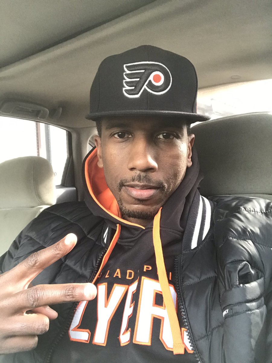 PRIZ_MONEY's tweet photo. @shortstuff091 #phillybul https://t.co/LyeIrXR30z