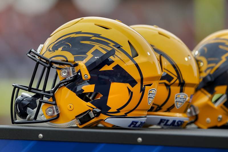 _1ksagar0's tweet image. Extremely blessed and honored to receive an offer from Kent State University @CoachConiglio51 @Dannylandberg @dutchmen_ros @alexgleitman @RivalsFriedman @BrianDohn247 @KJSTROUD10 @NXL_NYC