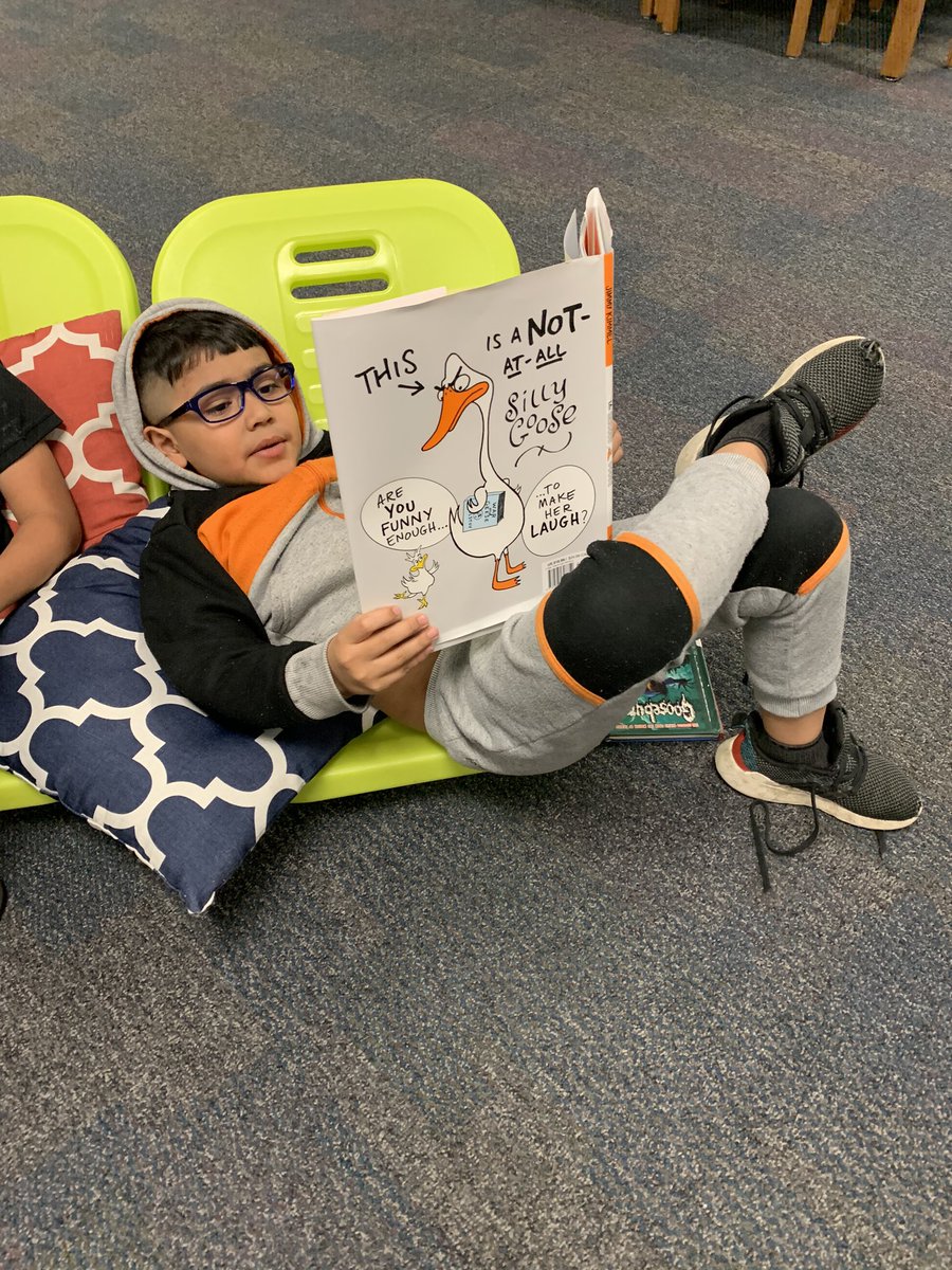 keekslee226's tweet photo. Did you know that Jimmy Kimmel wrote a hilarious book? Did you know it is on the best seller list? Did you know all profits benefit children’s hospitals? WE DO?!?!? We love it! @jimmykimmel @JimmyKimmelLive https://t.co/5ZGLXQ99ME
