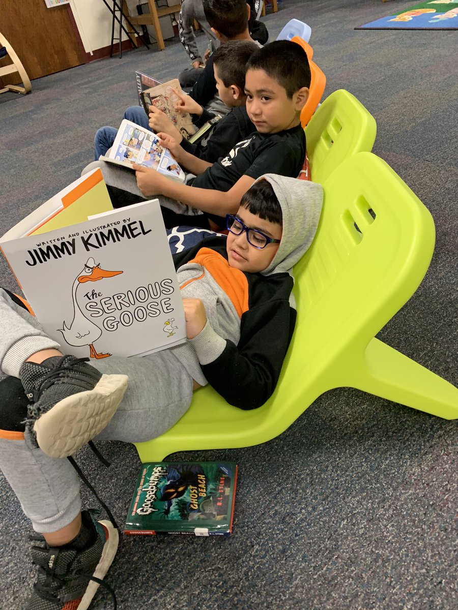keekslee226's tweet photo. Did you know that Jimmy Kimmel wrote a hilarious book? Did you know it is on the best seller list? Did you know all profits benefit children’s hospitals? WE DO?!?!? We love it! @jimmykimmel @JimmyKimmelLive https://t.co/5ZGLXQ99ME