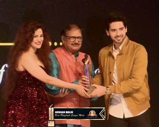 ankita__ghosh's tweet photo. Yayyy🎉🎉 He won😭🎉

Congratulations @ArmaanMalik22 🎉🎉
#BestPlayBackSingerMale 
#DadaSahebPhalkeAwards https://t.co/nv7Sjb3dQ7
