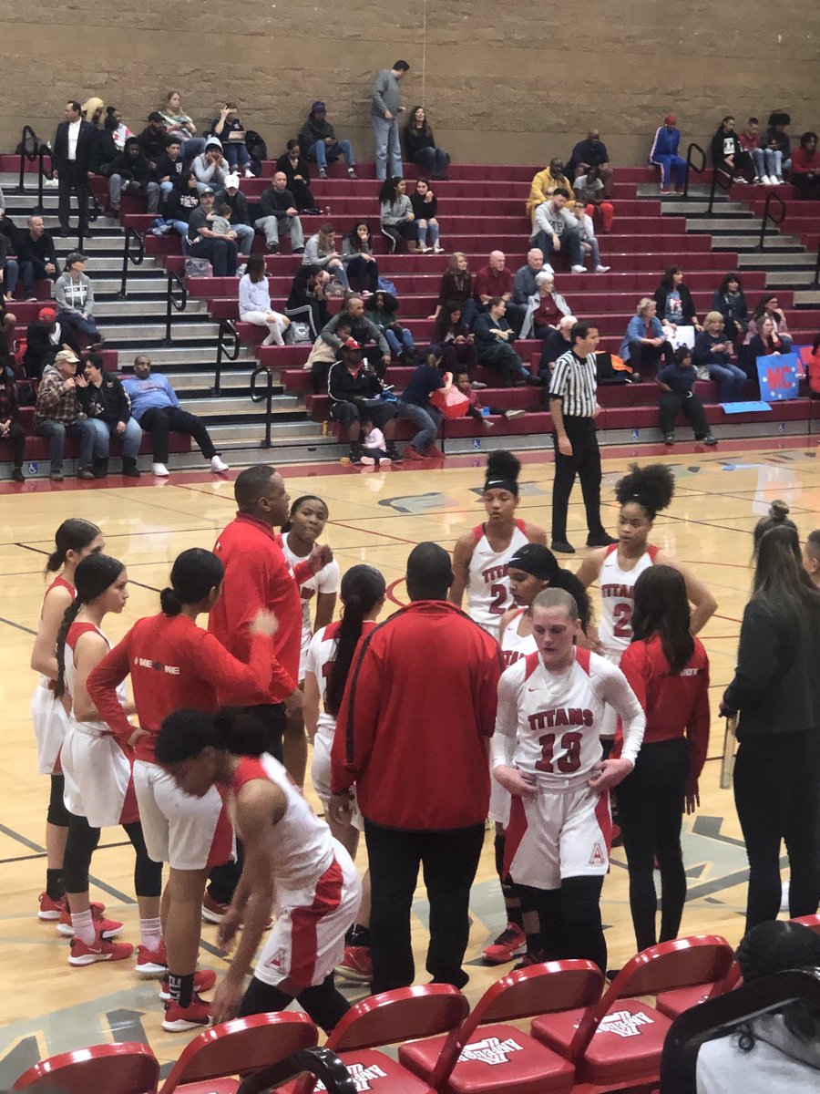 sara_wetteland's tweet photo. It’s happening again! Steals, 3’s, on 🔥-another fast paced game against Modesto Christian and the Red zone in the house! On to the second qtr! Always proud to be 🅰️Titan! ⁦@AntelopeTitans⁩ ⁦@anhsstudentgov⁩ ⁦@AnHsATHLETICS⁩ ⁦@RJUHSD⁩ ⁦@cifsjs⁩ https://t.co/4hwxi1pzNC