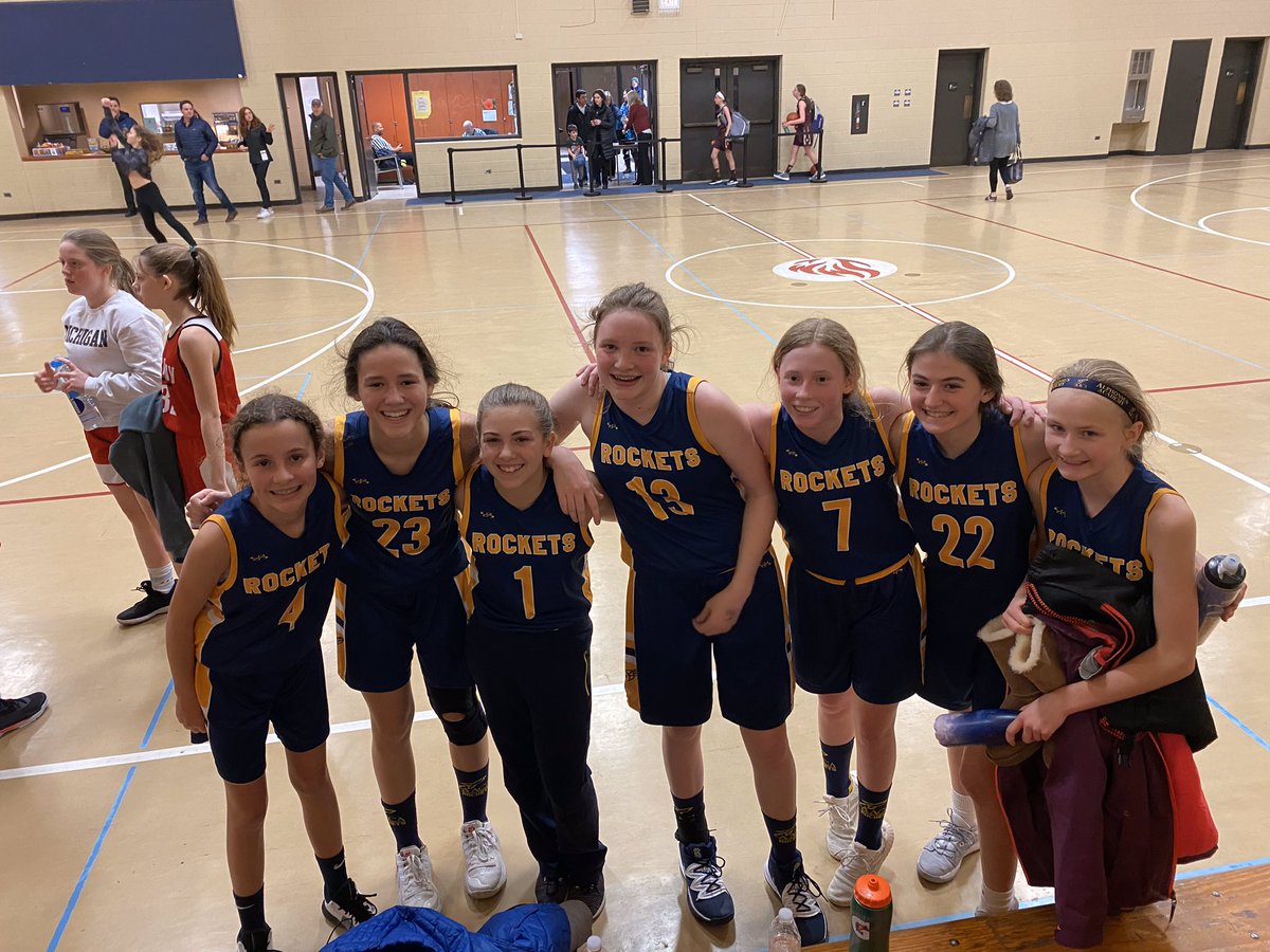 AACAMSrockets's tweet photo. W for the #8girls🏀! On to round 2 #gorockets https://t.co/IyStOd3FEt