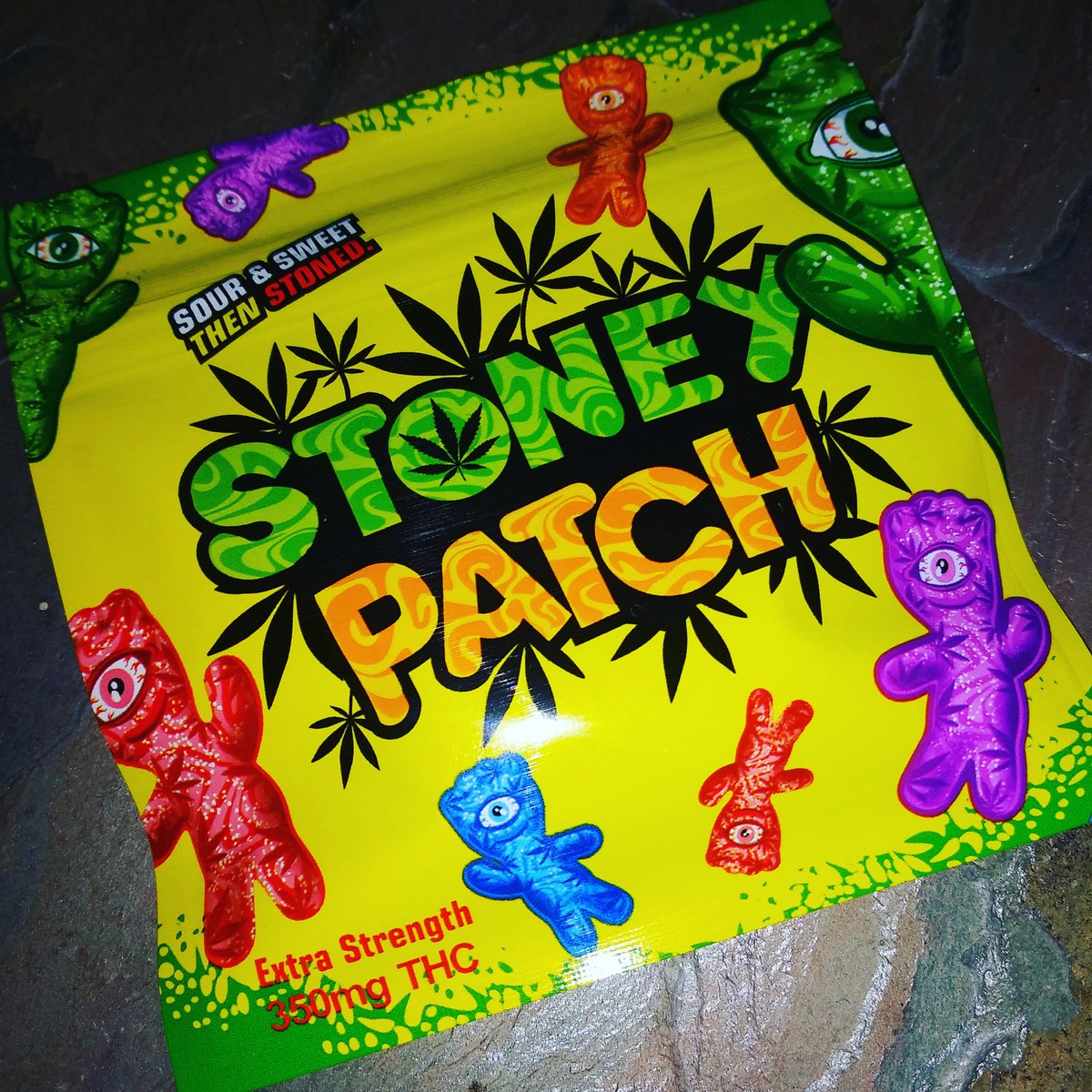 Topshelfatx1's tweet photo. I like to eat these right before my last conference of the day ends โบ๐ #sxsw2020 #edibles #stoneypatch #StonerFam #stoners #relax #atx #austin #texas #sxsw20 #downtownaustin #austintexas #sb2020 #austex #smokersclub #cannabisculture #CannabisCommunity #mmemberville https://t.co/MuMYVcdcxu