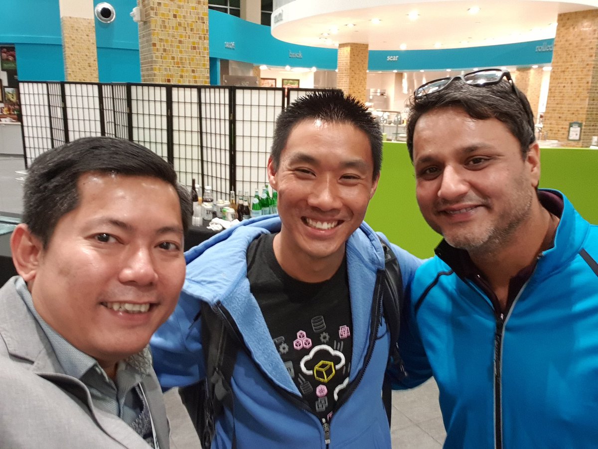With VMware Champions.
Nice meeting you guys in person.

<a href="/Singapore_VMUG/">Singapore VMUG</a>
<a href="/lamw/">William Lam</a> 
<a href="/Sunny_Dua/">Sunny Dua</a> 
<a href="/akmyint/">AKMyint</a>