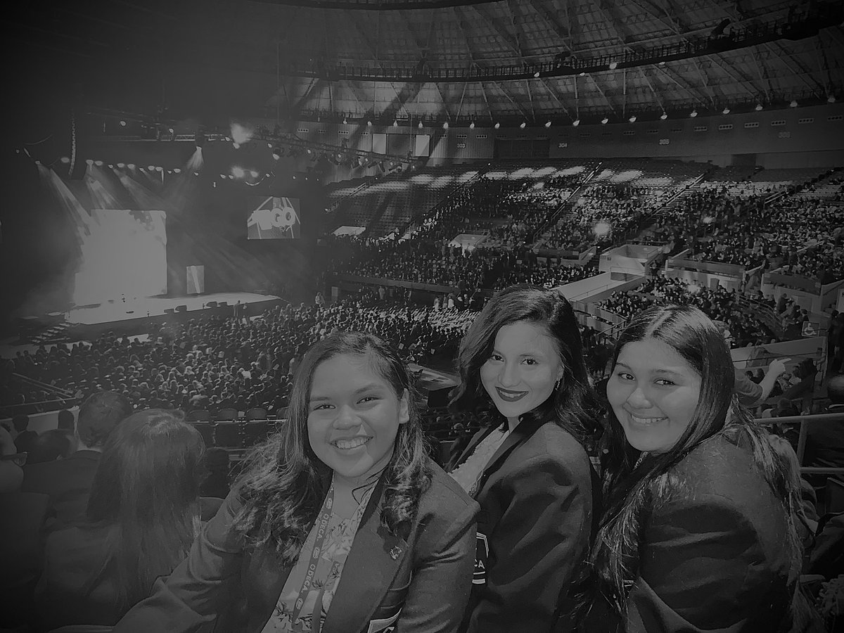 samanthaanF's tweet photo. #statecdc @txdeca1 🔷 here we go, comp day tmrw!! https://t.co/2nK9YP0FIx