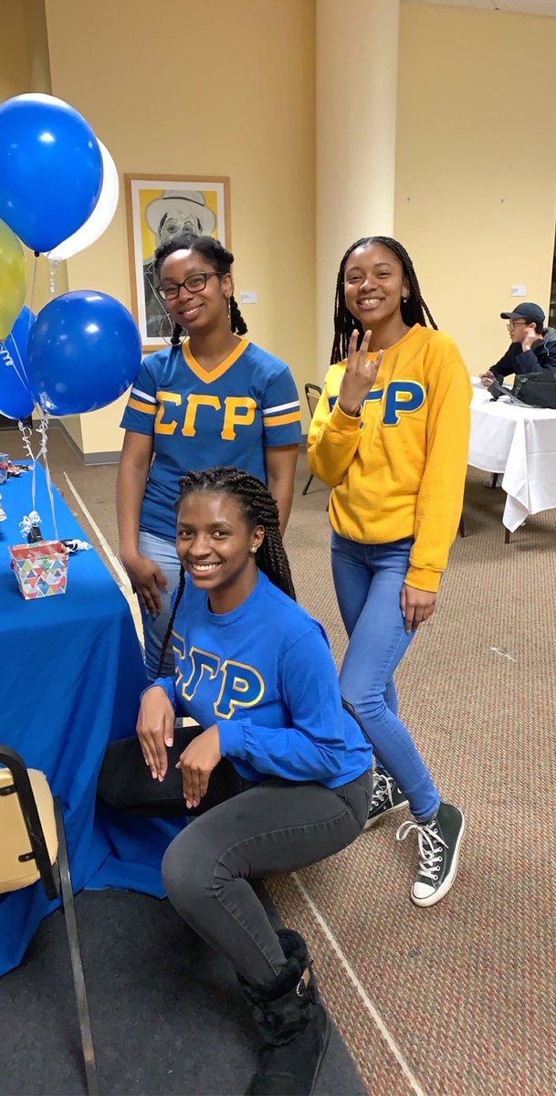 XU_SGRho's tweet photo. Thank you to everyone that came out tonight! Hope you all had a great time with the couΣinZ! 💙💙 https://t.co/UqPZBzvO1S
