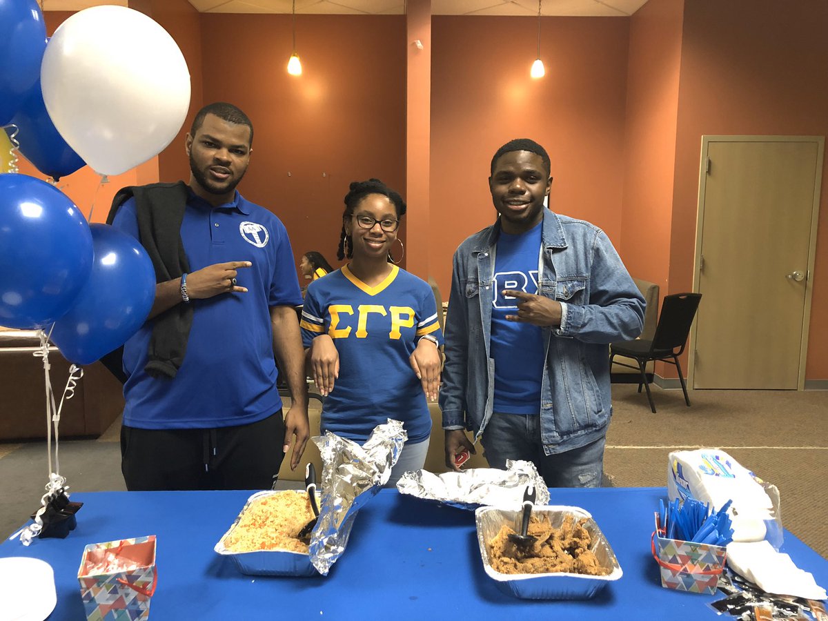 XU_SGRho's tweet photo. Thank you to everyone that came out tonight! Hope you all had a great time with the couΣinZ! 💙💙 https://t.co/UqPZBzvO1S
