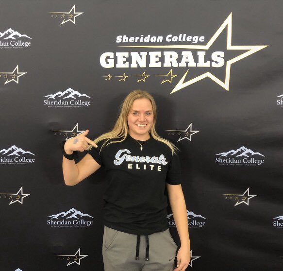 SCGeneralsWBB's tweet photo. Big day, we gained a big time ⛹🏽♀️ to our 2020 recruiting class ✅!! Kaydin Davis, 5’7” guard from Buffalo High School is officially a General 💫! #TDT #BetterInGeneral @scryandavis @frankie_bignell https://t.co/n3R953YRYe