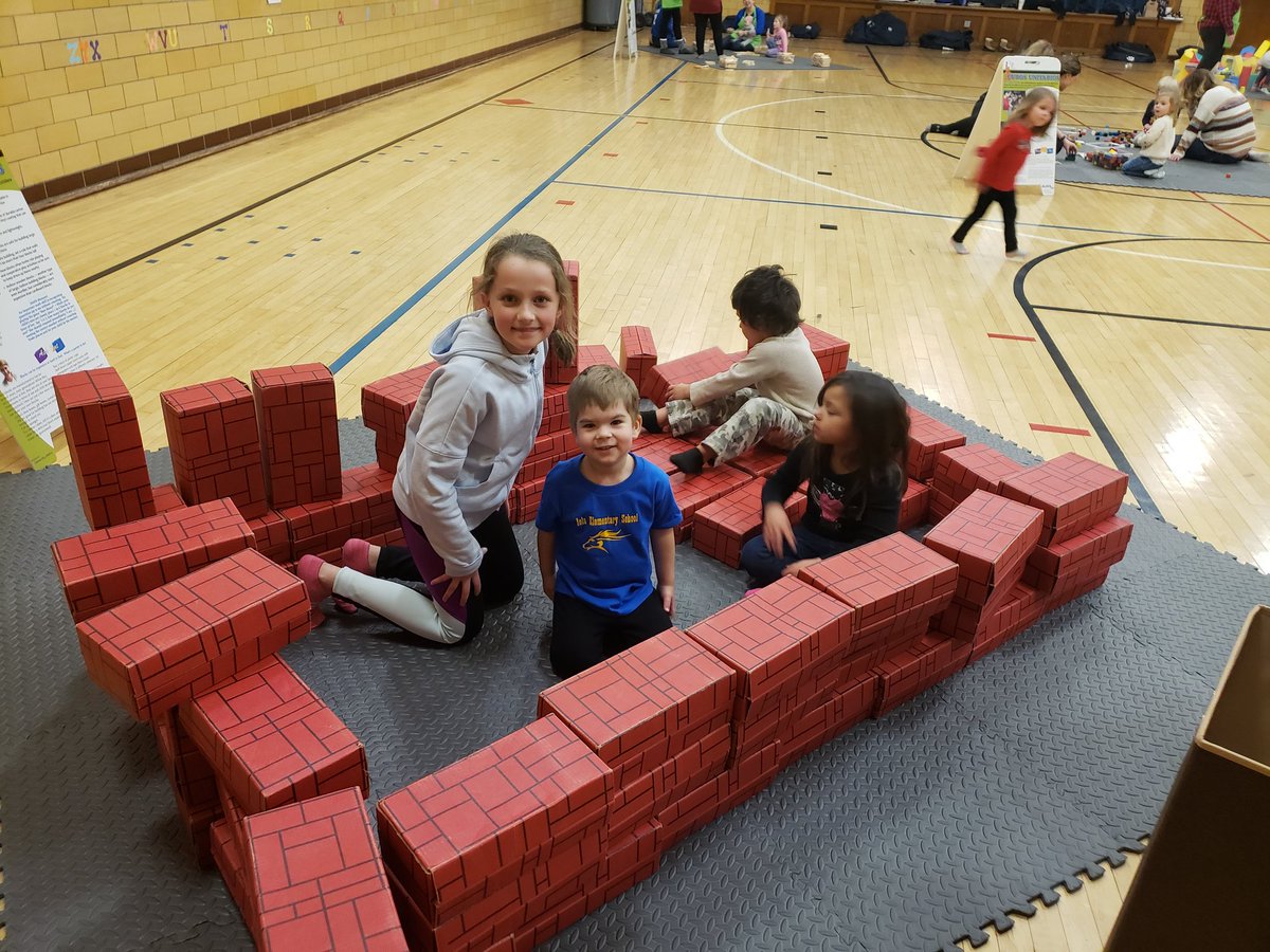 MrsTiffanyKoehn's tweet photo. Learning through play at Blockfest! https://t.co/4XkeoNZOeZ