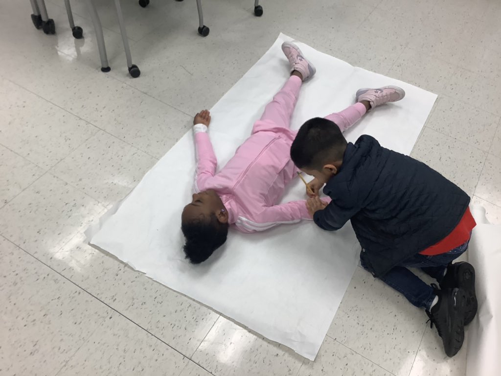 TeachSingleton's tweet photo. #PBLChronicles These Kinders are preparing for their life size MLK Superhero Figures...they will be displaying character traits within that make Dr. King a historical superhero...stay tuned! #OakleyTigersSoar https://t.co/7aU2xb7rgr