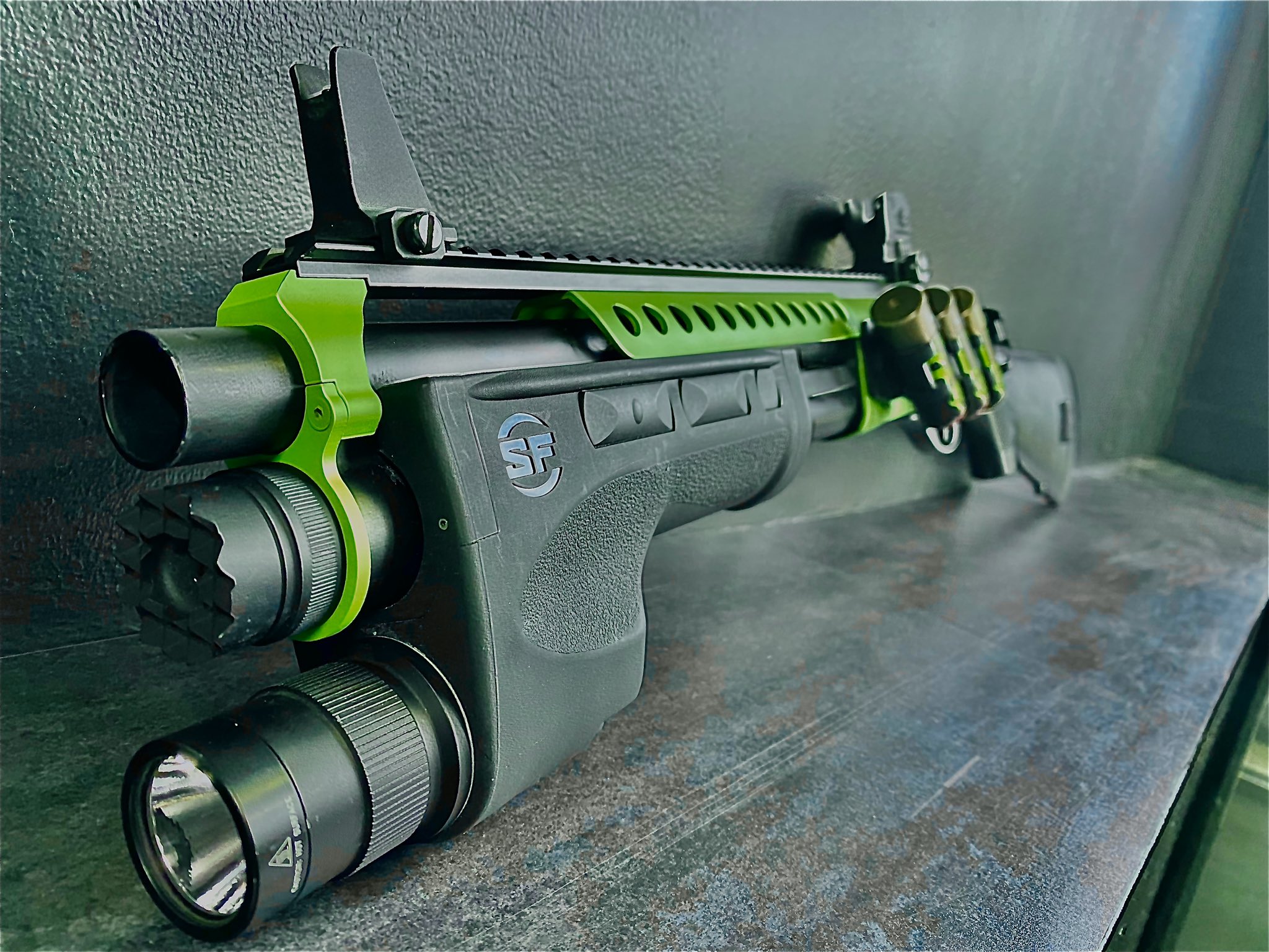 Laylax No 63 ノムさん On Twitter Zsrt仕様のシャッガン Tm M870に七洋交産front Lineさんが以前扱っていた Surefireショットガンハンドガードを無理矢理つけました めっちゃカッコいいはず まだmp5用のハンドガードはあるらしい ヤバ 欲しいw Zsrt