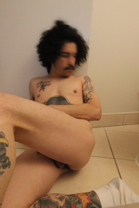 I still can&rsquo;t tweet worth of shit, but at least I know how to use a camera https://t.co/WjVU7XIcUe<a href="/tag/art"class="tags"><span>#art</span></a><a href="/tag/erotic"class="tags"><span>#erotic</span></a><a href="/tag/monochrome"class="tags"><span>#monochrome</span></a>