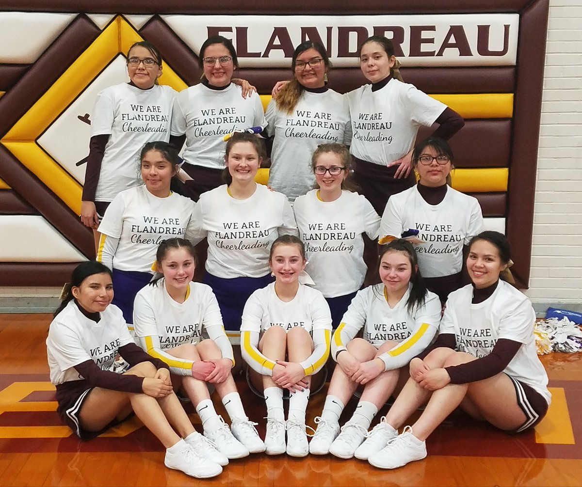 Alone, we are strong; but together, we are stronger. Together, we are Flandreau Cheerleading!

A huge shout out to these ladies on a job well done on our combined FHS/FIS chant and routine at tonight's double header. 🎀

#GoFliers #WeAreFlandreau