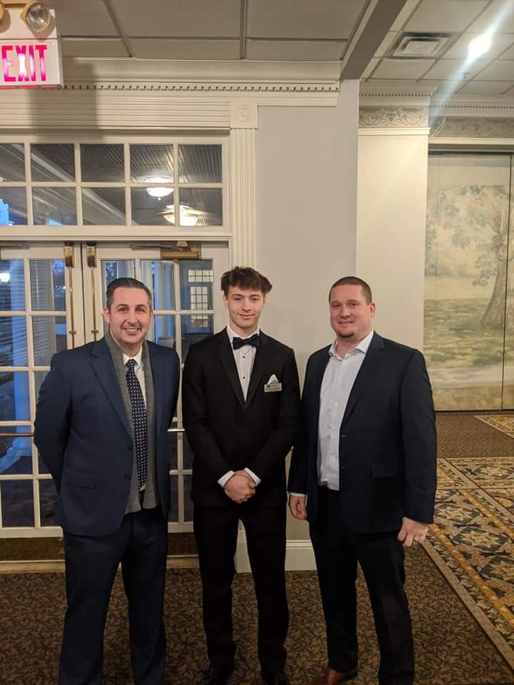 LHS_PanthersFB's tweet photo. Great night honoring one of our own as 1 of 4 finalists in NKY for the "That's My Boy Award"! His hard work on and off the field has landed him at the top of this areas athletes. Best of luck @ianv_3 you have represented our program with class and left an everlasting mark! https://t.co/vTVVuNayHC