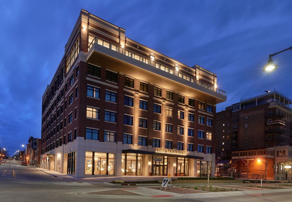 hostmark's tweet image. #NowHiring - Line Cooks at @TheMerrill in Muscatine, IA 🍳 Apply Online: buff.ly/2uSV6yk
--------------------
#JobOpening #HospitalityJobs #Iowa #IowaJobs #QuadCities #QuadCitiesJobs #HotelJobs #RestaurantJobs #LineCook #Marriott #MarriottJobs